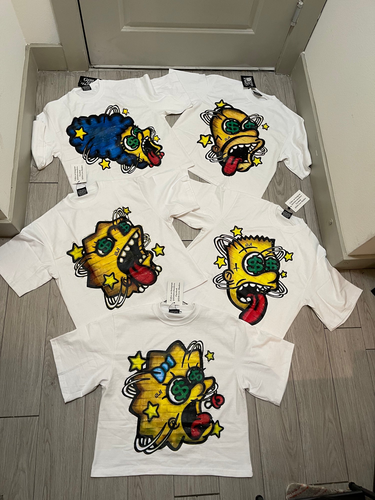 Girls Love Hustlers  T Shirts